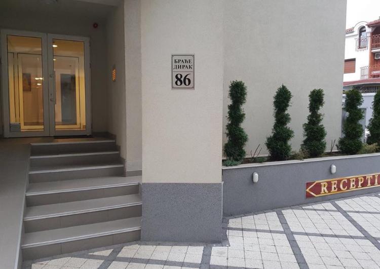 Holiday Wing Apartments ياغودينا المظهر الخارجي الصورة